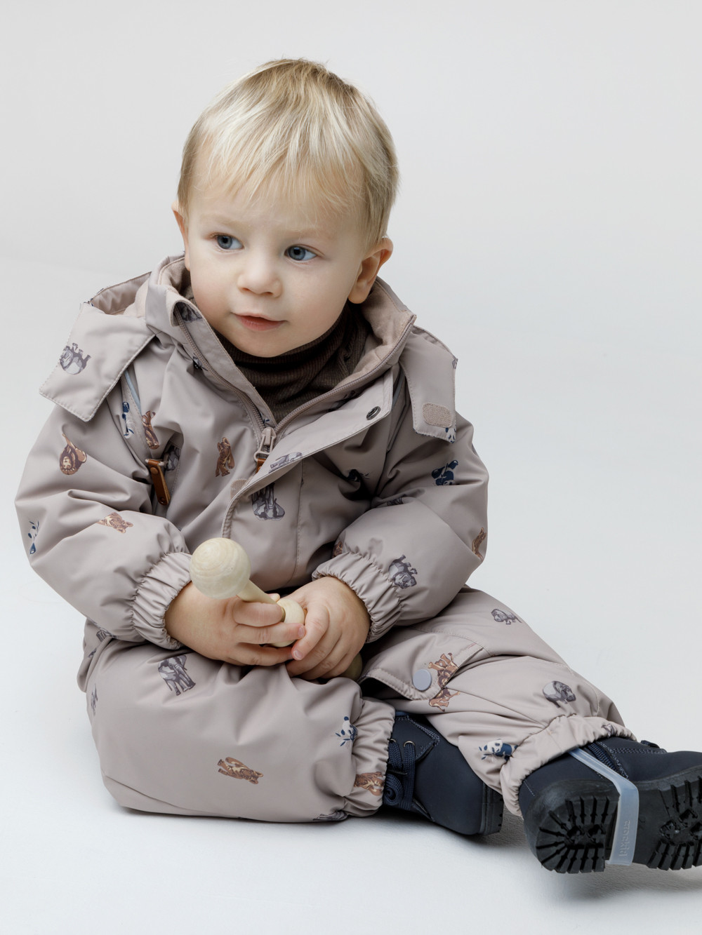 Комбинезоны утепленные для мальчика, артикул: ВК 60085/н/57 Ал, цвет: бежевый