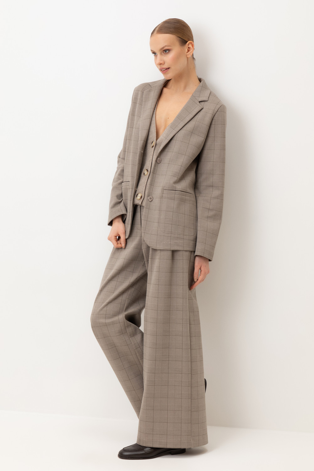 Жакеты, куртки женские для мам, артикул: ЕВТ 3341, цвет: бежевый