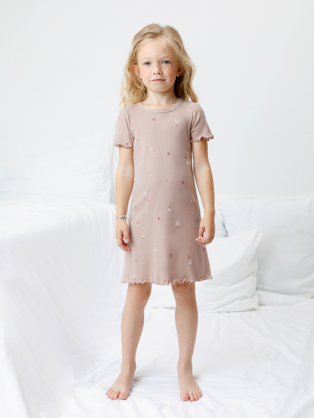 Ночная сорочка для девочки, артикул: К 1180, цвет: бежевый, фото 3